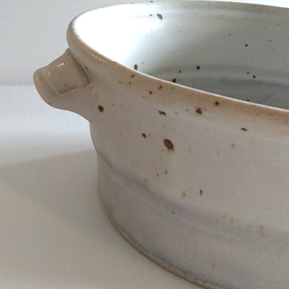 Stoneware pottery artist signed SH serving bowl - Picture 6 of 12